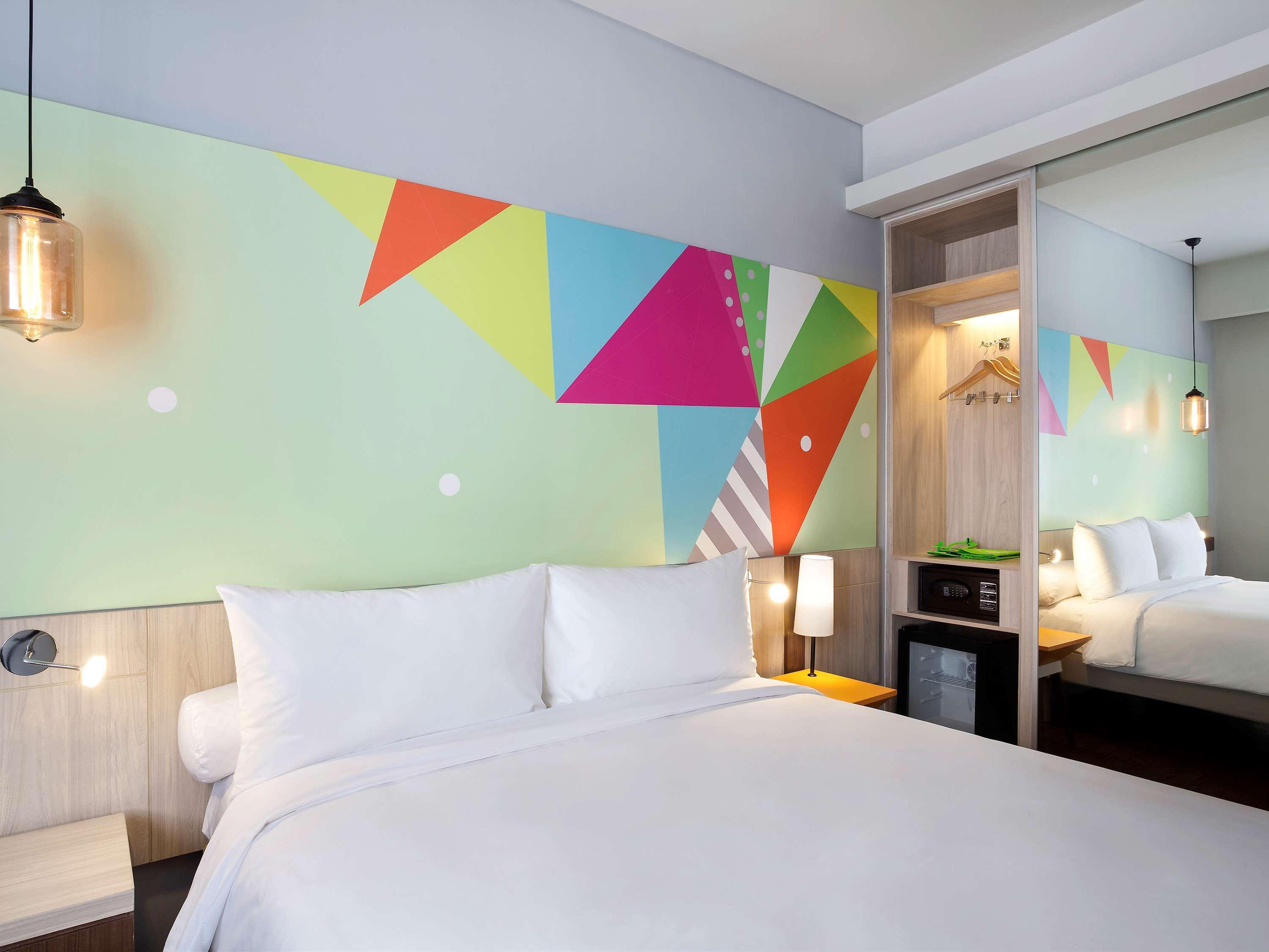 Ibis Styles Jakarta Sunter Екстер'єр фото