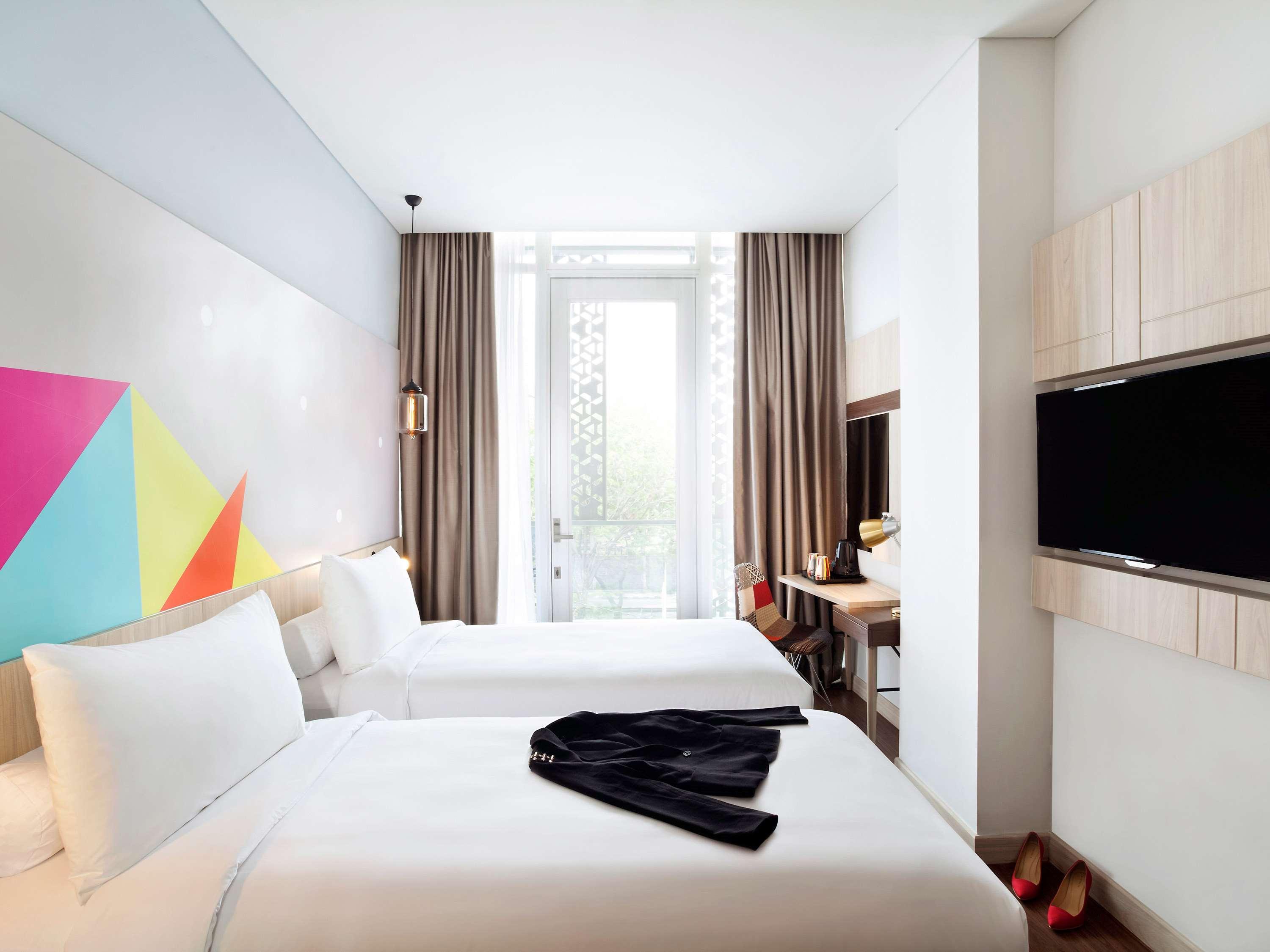 Ibis Styles Jakarta Sunter Екстер'єр фото