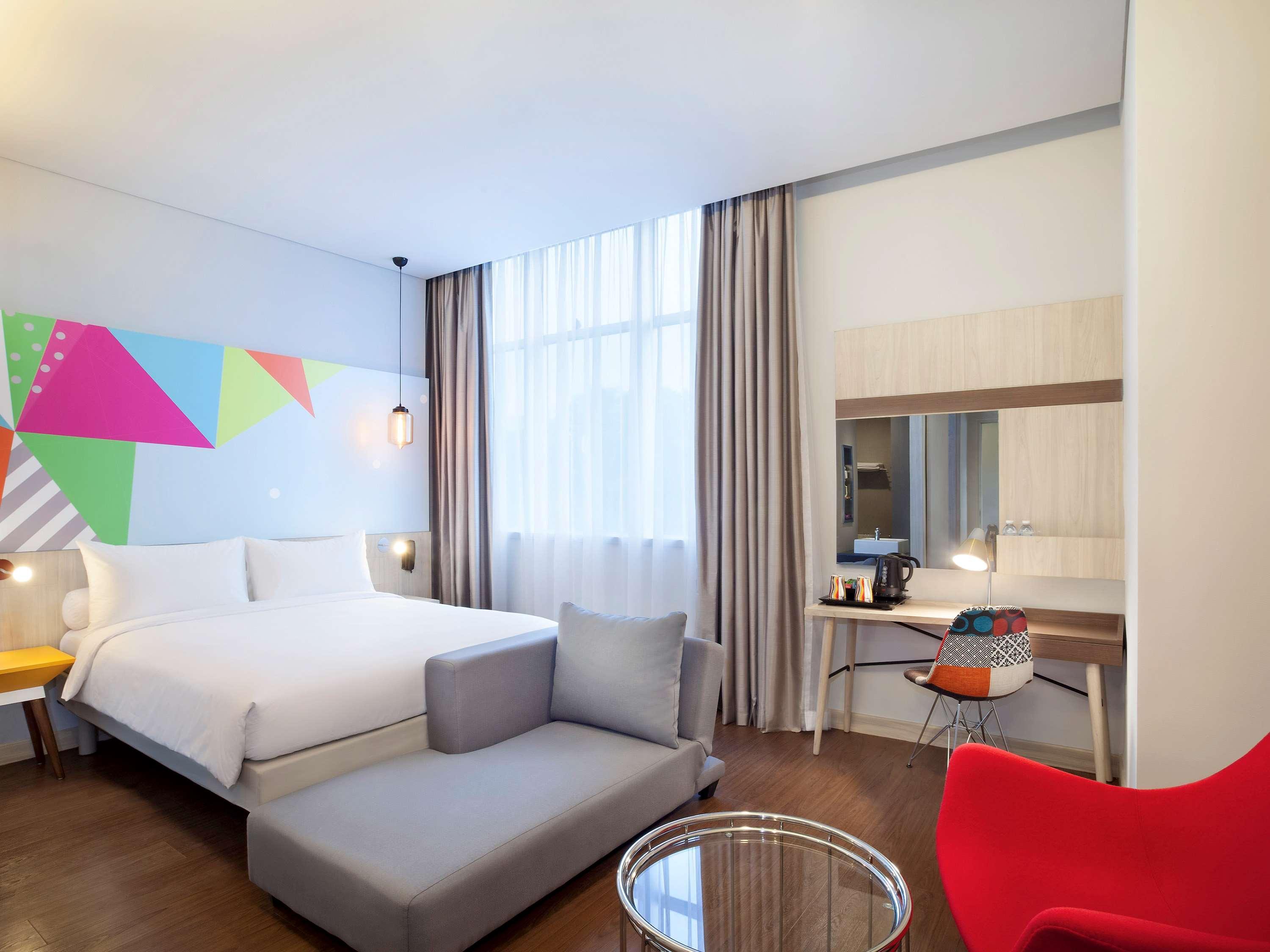 Ibis Styles Jakarta Sunter Екстер'єр фото