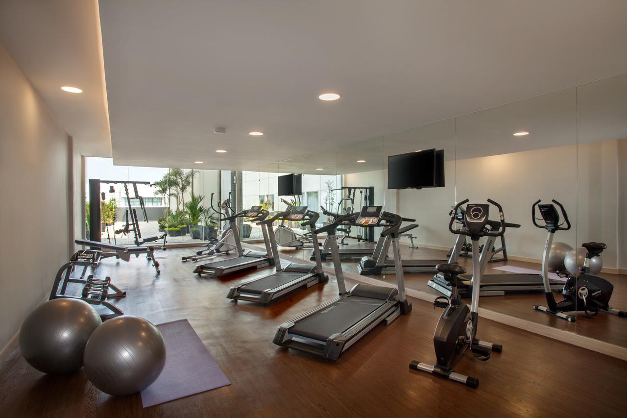 Ibis Styles Jakarta Sunter Екстер'єр фото