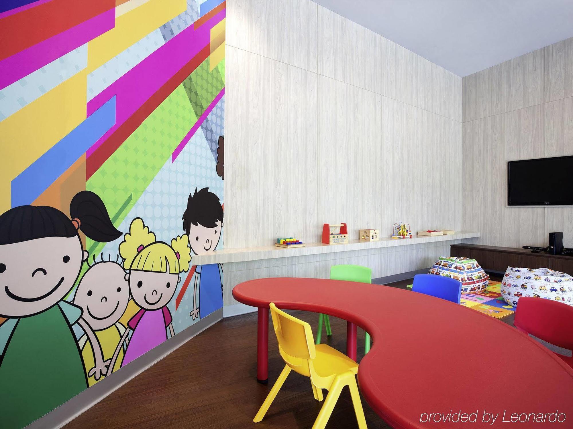 Ibis Styles Jakarta Sunter Екстер'єр фото